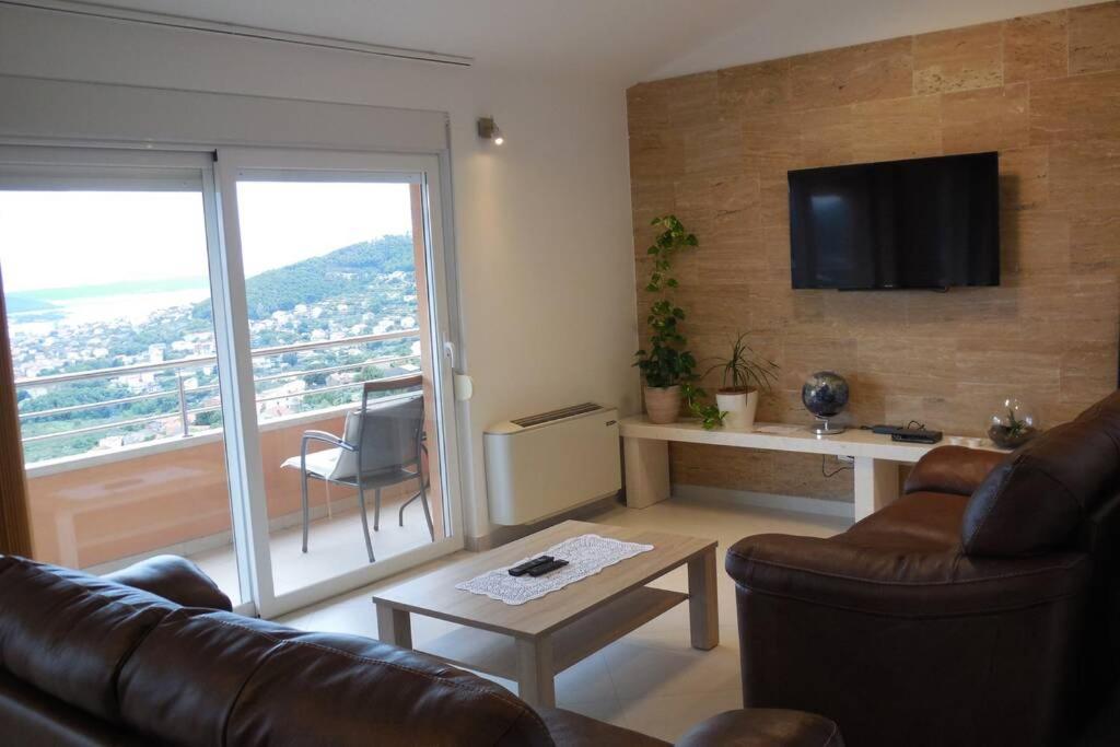 Apartment Jukic Klis Buitenkant foto