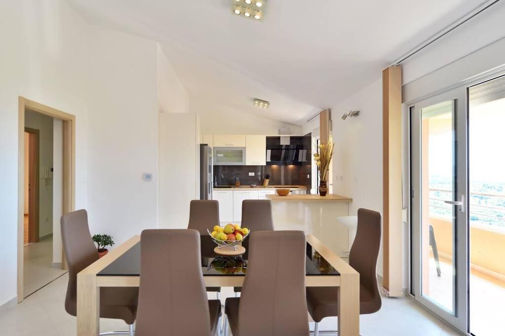 Apartment Jukic Klis Buitenkant foto